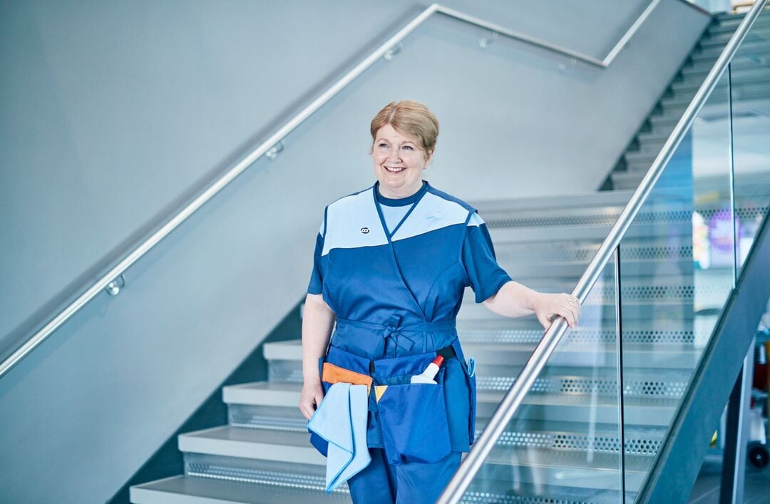 Web_Desktop-2024_ISS_Cleaning_Services_03