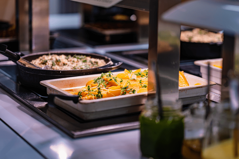 webimage-FI_2025_Front lunch 05