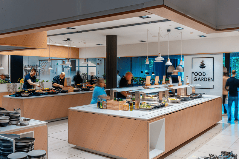 webimage-FI_2025_Front lunch 06