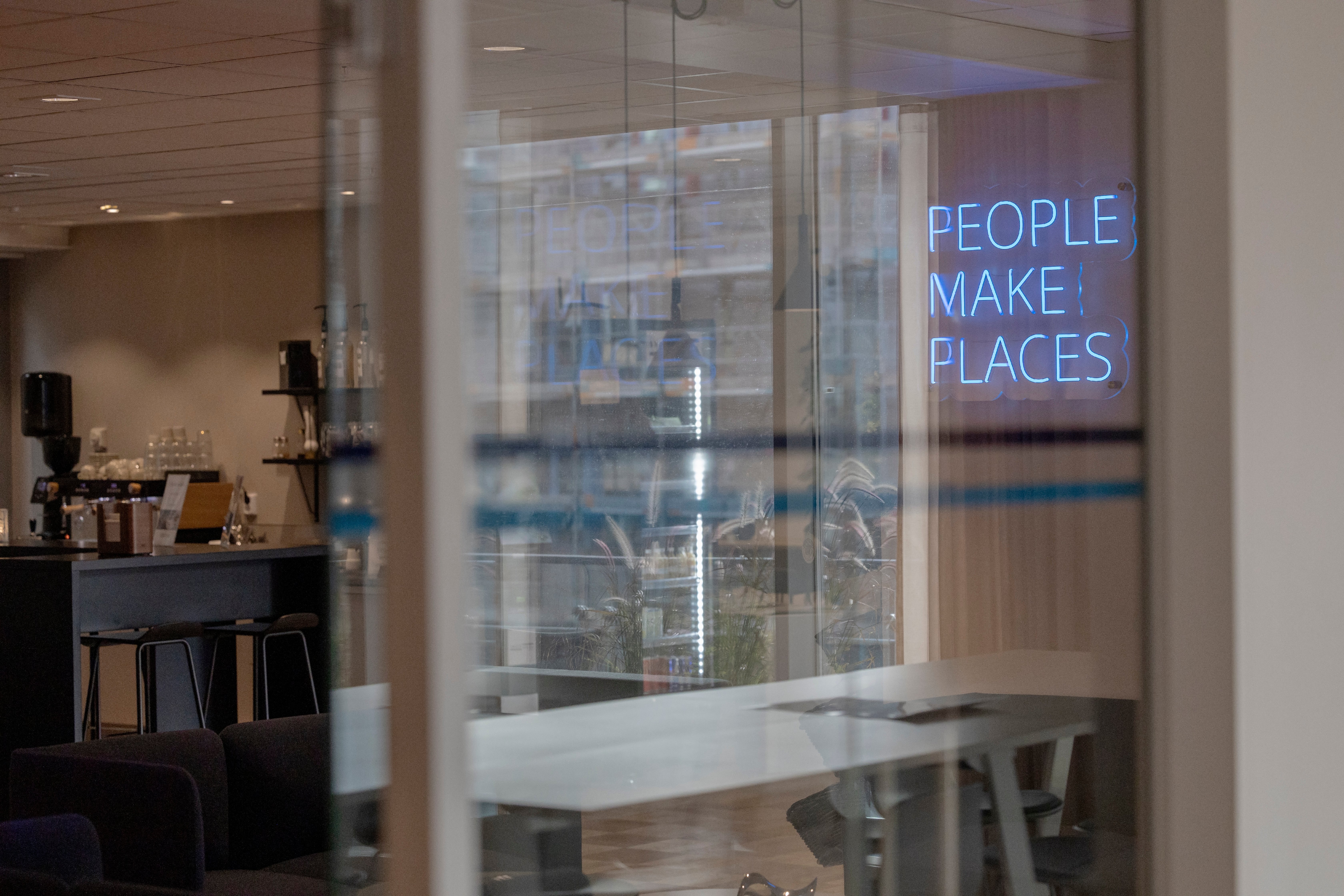 People make places_kaffestation