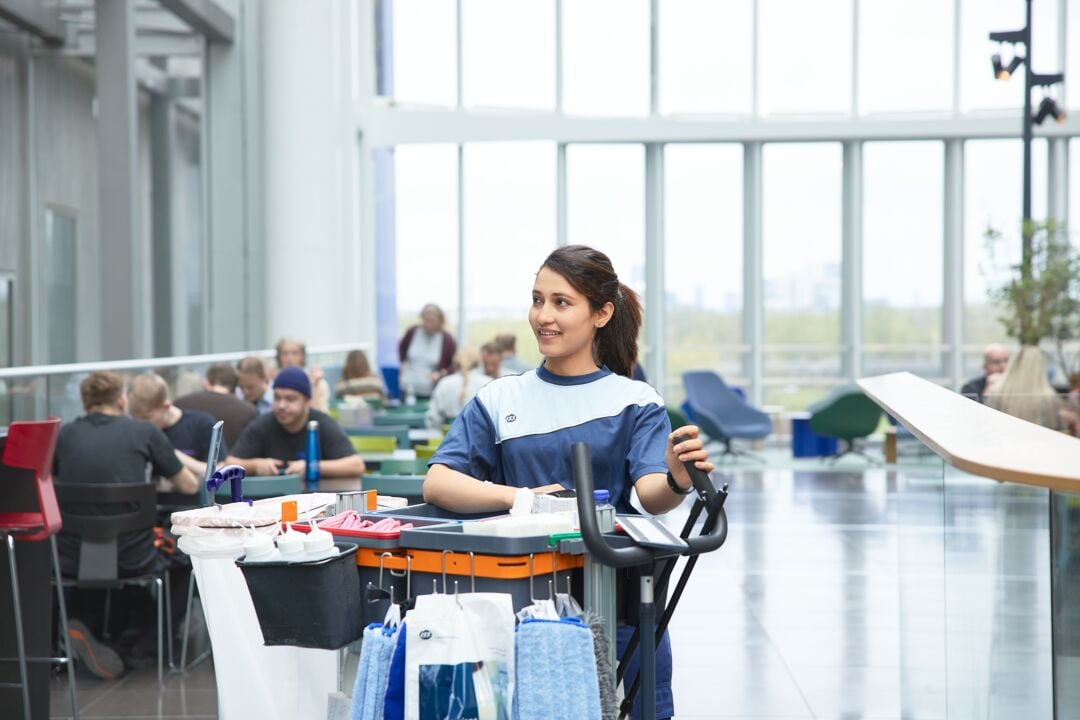 Web_Desktop-2024_ISS_7828